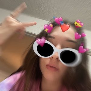 Meet your Posher, Lillian